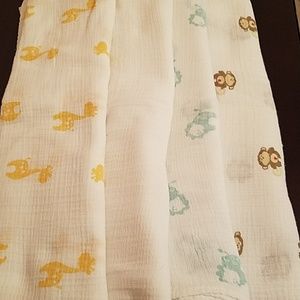 4 Aden + Anais Muslin baby Swaddle blankets